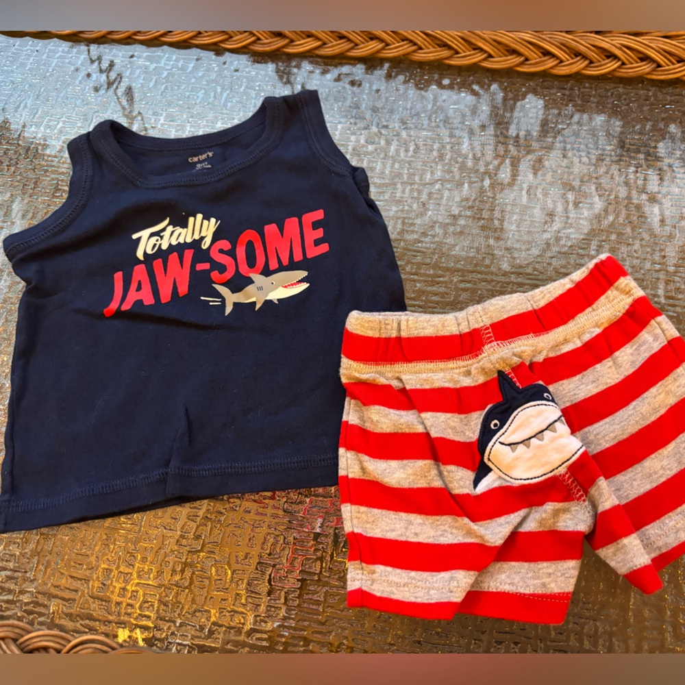 Carter's Navy & Red Shark matching  Set